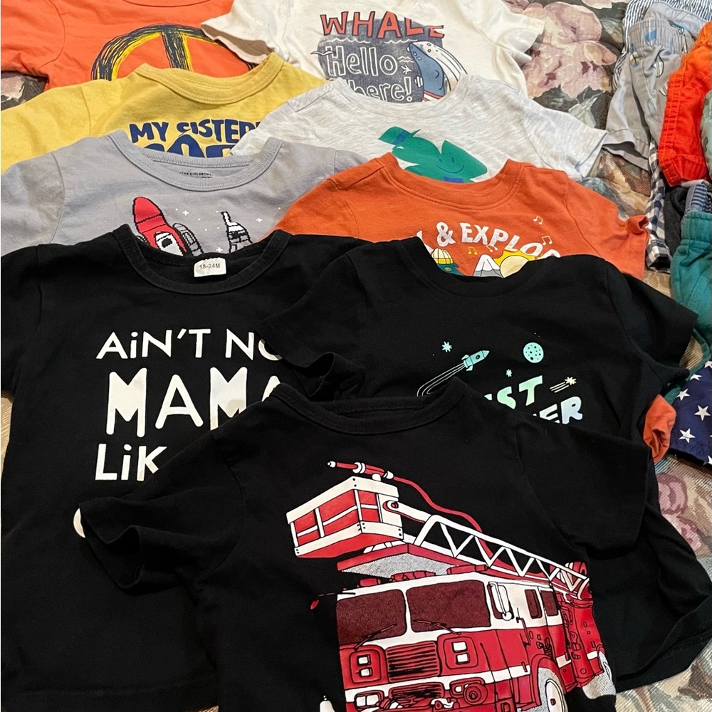 9 Boys t-shirts size 18-24 months
